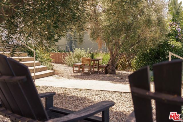 852 Hyperion Avenue, Los Angeles, CA 90029