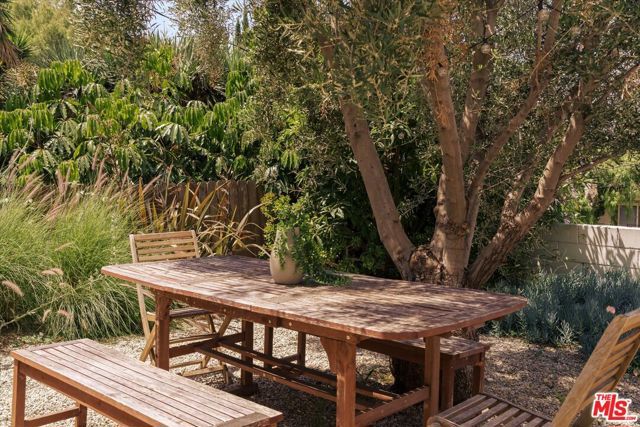 852 Hyperion Avenue, Los Angeles, CA 90029