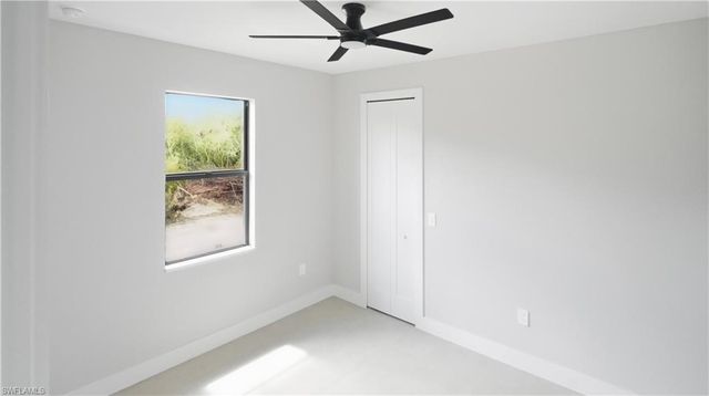 3305 32nd ST W, Lehigh Acres, FL 33971