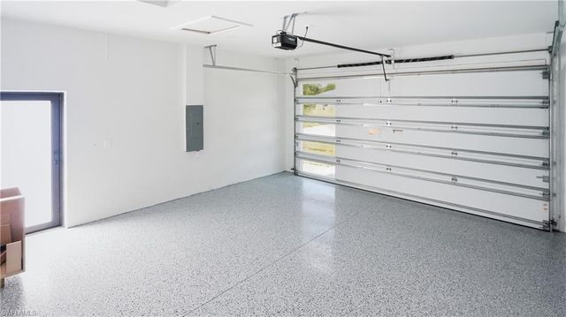 3305 32nd ST W, Lehigh Acres, FL 33971