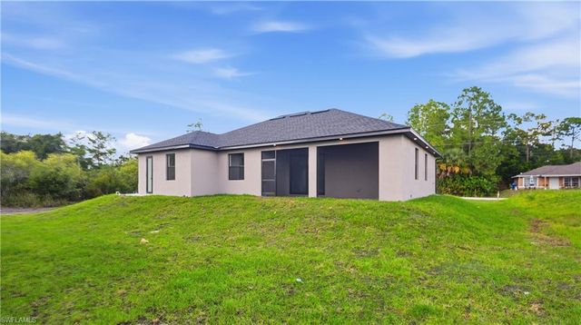 3305 32nd ST W, Lehigh Acres, FL 33971