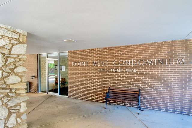 1311 S Finley Road 204, Lombard, IL 60148