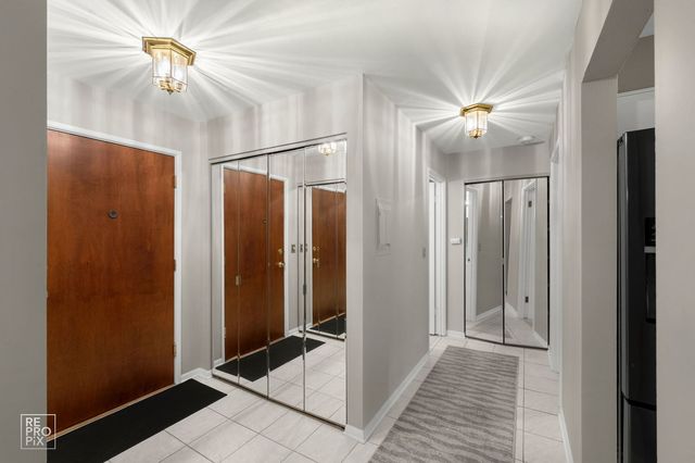 1311 S Finley Road 204, Lombard, IL 60148