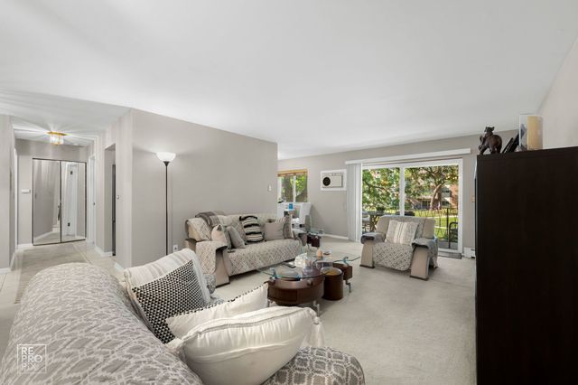 1311 S Finley Road 204, Lombard, IL 60148