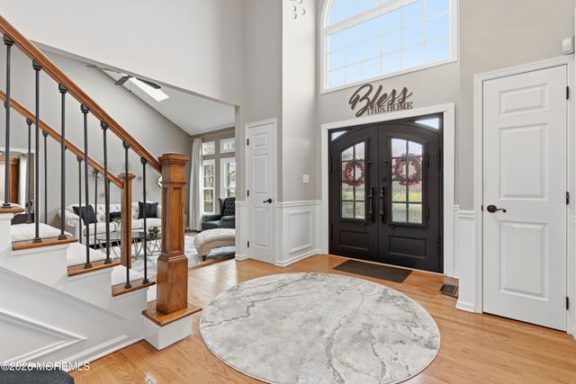 14 Fountayne Lane, Manalapan, NJ 07726