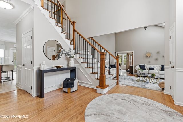 14 Fountayne Lane, Manalapan, NJ 07726