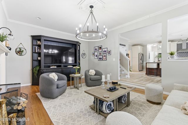 14 Fountayne Lane, Manalapan, NJ 07726