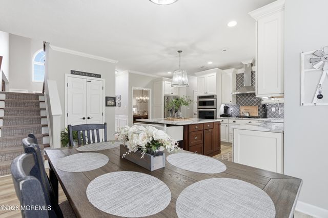 14 Fountayne Lane, Manalapan, NJ 07726