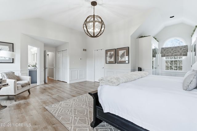 14 Fountayne Lane, Manalapan, NJ 07726