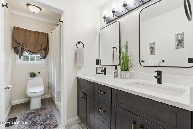 14 Fountayne Lane, Manalapan, NJ 07726