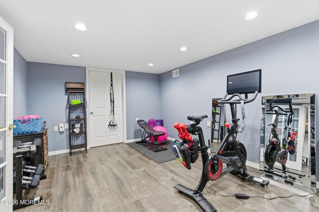 14 Fountayne Lane, Manalapan, NJ 07726