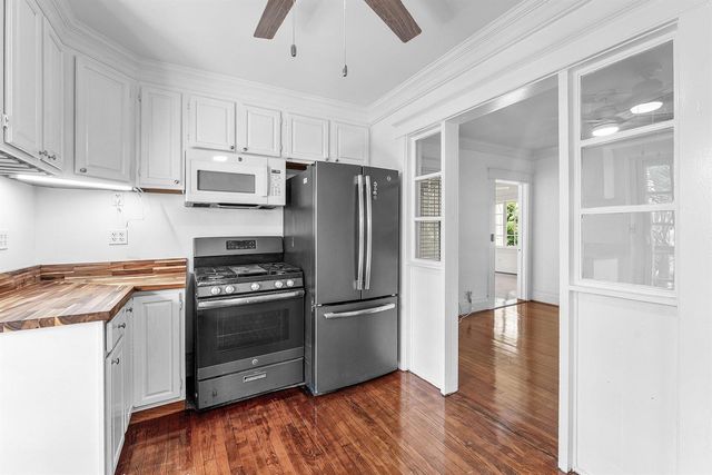 232 Australian Avenue 3, Palm Beach, FL 33480