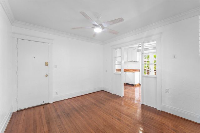 232 Australian Avenue 3, Palm Beach, FL 33480