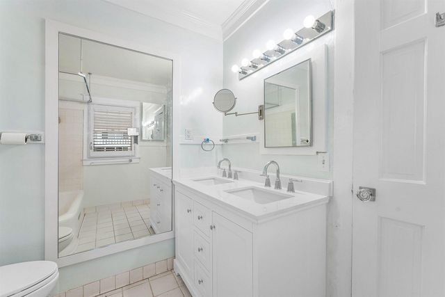 232 Australian Avenue 3, Palm Beach, FL 33480