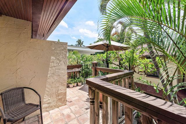 232 Australian Avenue 3, Palm Beach, FL 33480