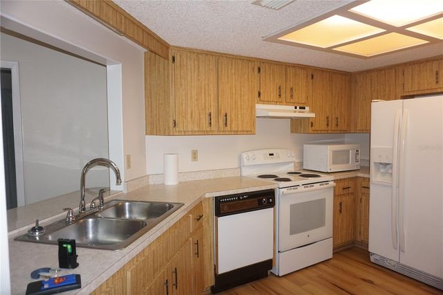 10961 SW 84TH AVENUE, Ocala, FL 34481