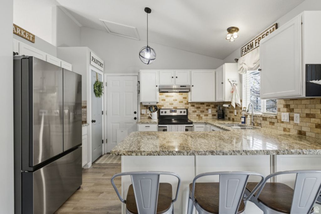 Image 6 of property listing at 357 PALAMINO WAY, Grantsville, UT 84029