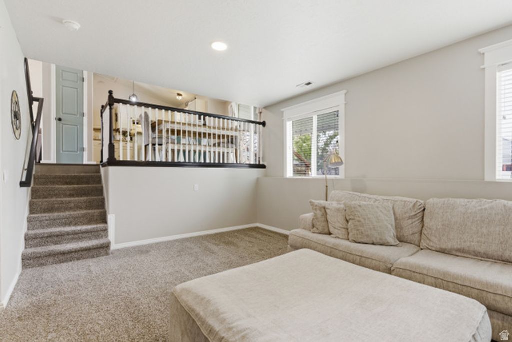 Image 8 of property listing at 357 PALAMINO WAY, Grantsville, UT 84029