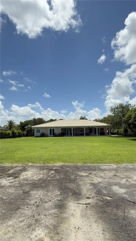 27803 SW 172nd Place, Homestead, FL 33031