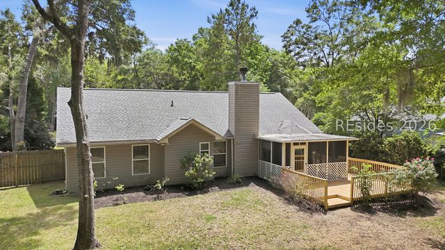 16 Sherwood Ln, Beaufort, SC 29907