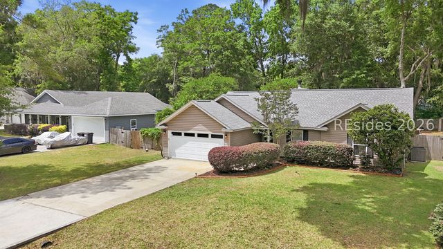 16 Sherwood Ln, Beaufort, SC 29907