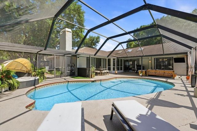 1510 KYLE COURT, Valrico, FL 33596