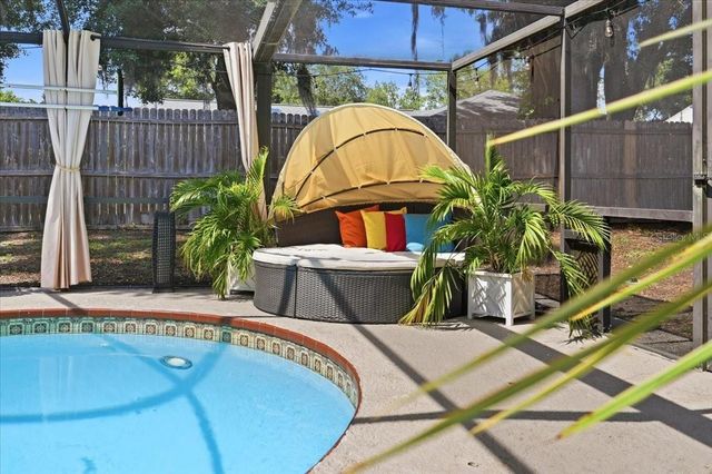 1510 KYLE COURT, Valrico, FL 33596
