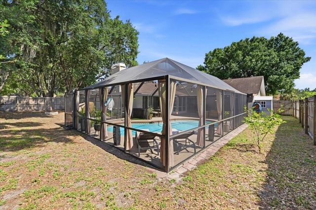 1510 KYLE COURT, Valrico, FL 33596