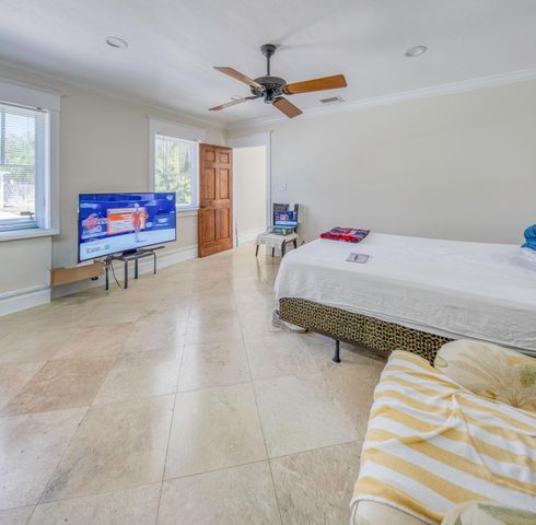 711 12th Avenue N, Lake Worth Beach, FL 33460