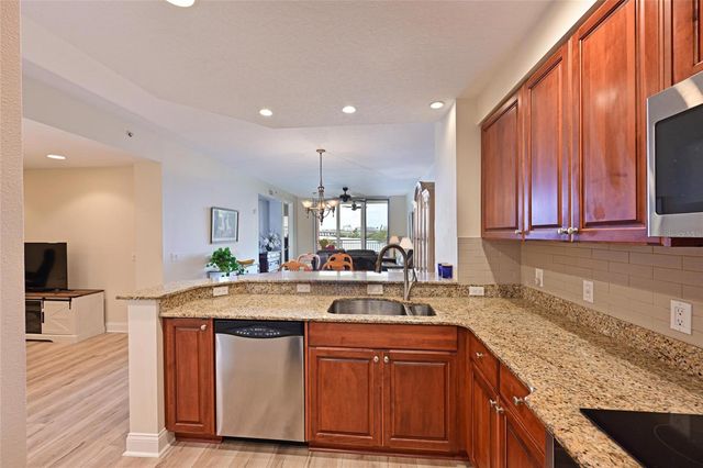 615 RIVIERA DUNES WAY 107, Palmetto, FL 34221