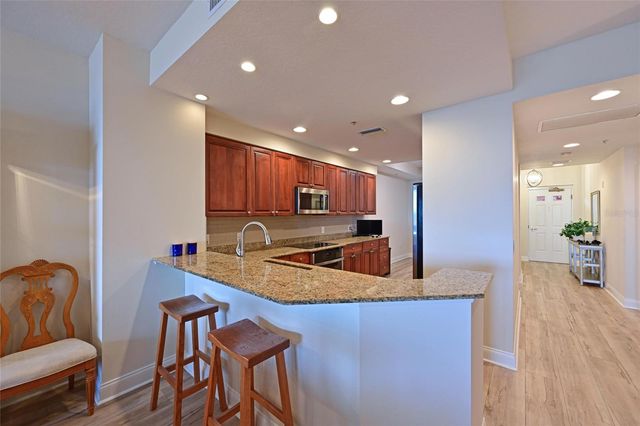 615 RIVIERA DUNES WAY 107, Palmetto, FL 34221