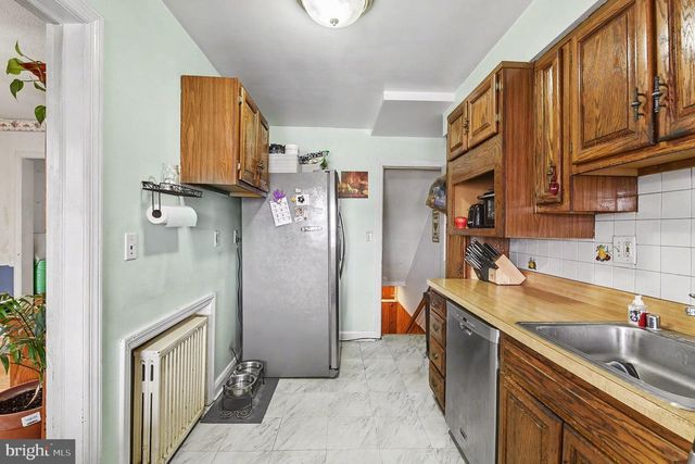 19 LYNDALE AVE, Nottingham, MD 21236