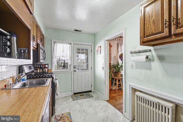 19 LYNDALE AVE, Nottingham, MD 21236