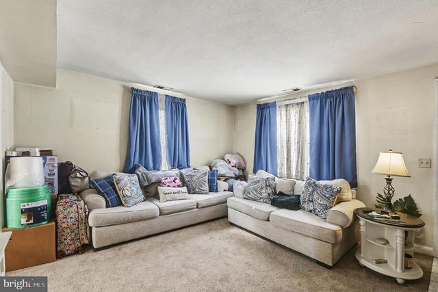 19 LYNDALE AVE, Nottingham, MD 21236