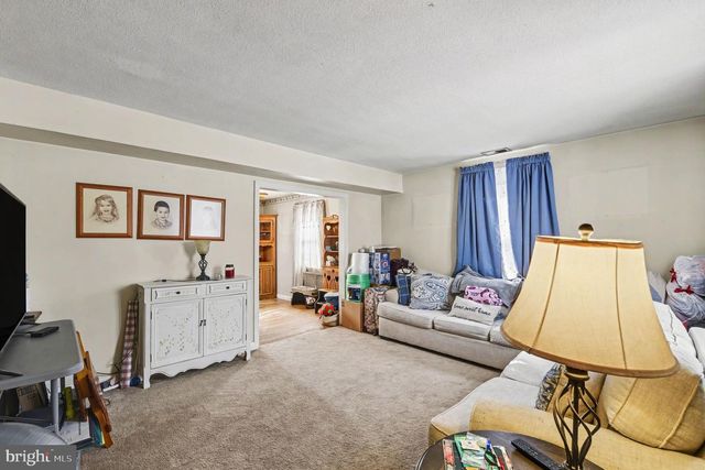 19 LYNDALE AVE, Nottingham, MD 21236