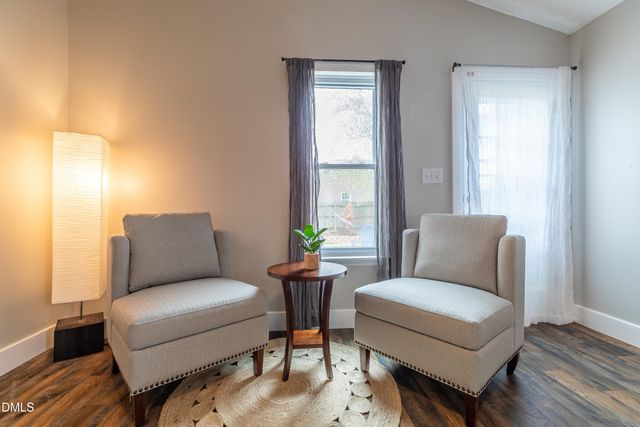 302 Center Park Way, Apex, NC 27502