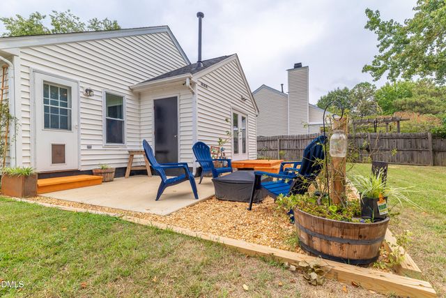 302 Center Park Way, Apex, NC 27502