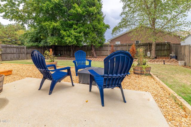 302 Center Park Way, Apex, NC 27502