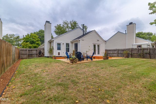 302 Center Park Way, Apex, NC 27502