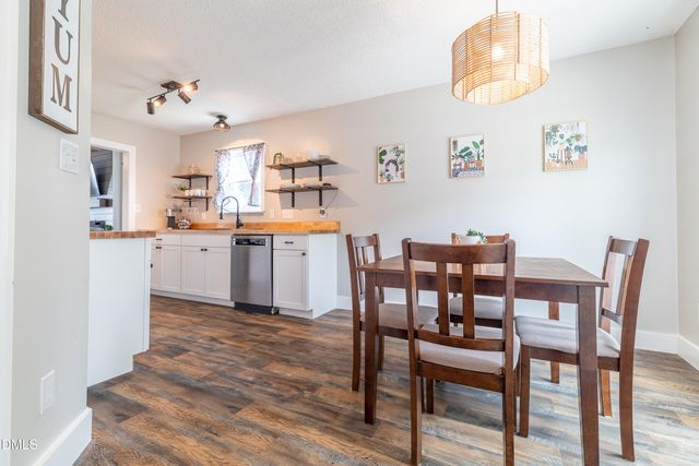 302 Center Park Way, Apex, NC 27502