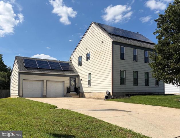 11 FOX CHASE DR, Turnersville, NJ 08012
