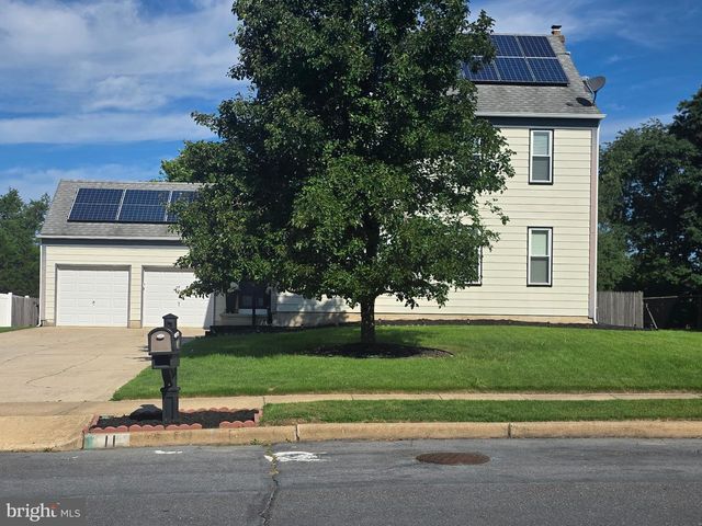 11 FOX CHASE DR, Turnersville, NJ 08012