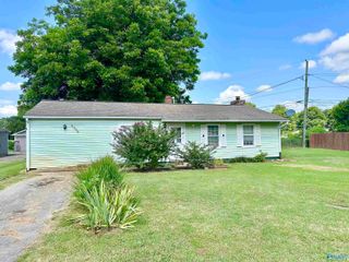 2005 Dellbrook Drive, Huntsville, AL 35811