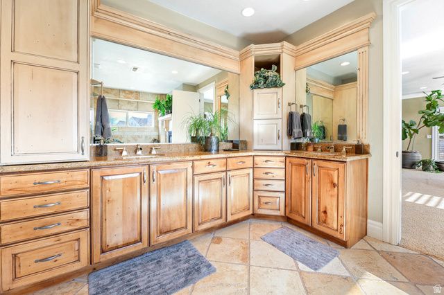 5885 S TOLCATE LN, Holladay, UT 84121