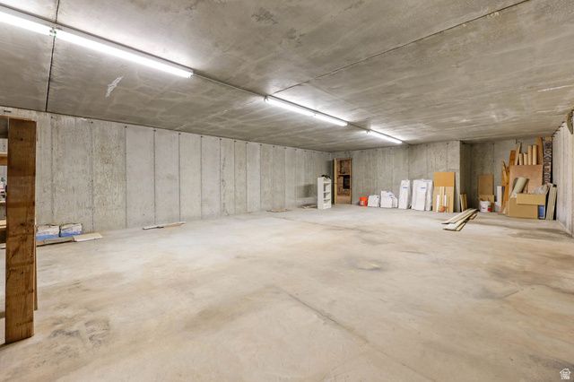 5885 S TOLCATE LN, Holladay, UT 84121