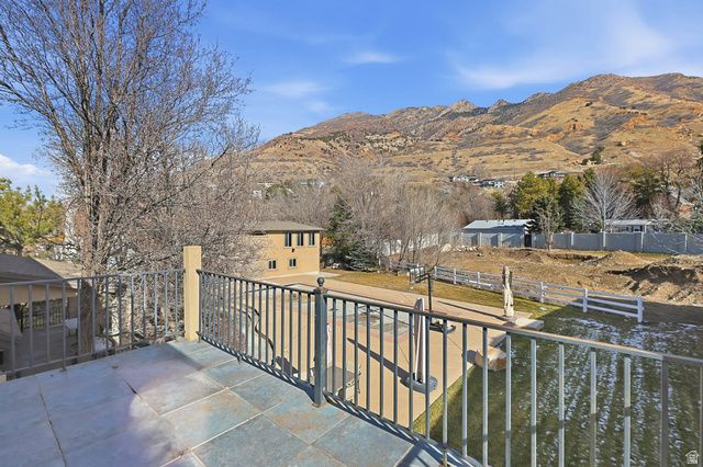 5885 S TOLCATE LN, Holladay, UT 84121