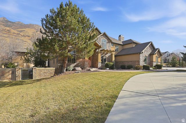 5885 S TOLCATE LN, Holladay, UT 84121