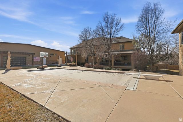 5885 S TOLCATE LN, Holladay, UT 84121