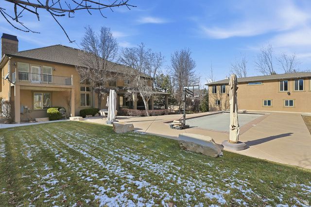 5885 S TOLCATE LN, Holladay, UT 84121