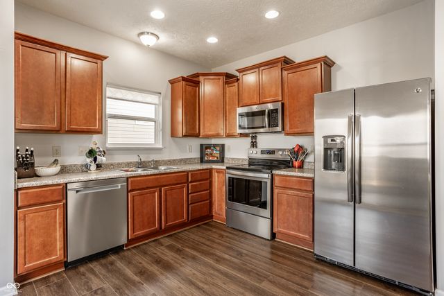 11158 Lucky Dan Drive, Noblesville, IN 46060